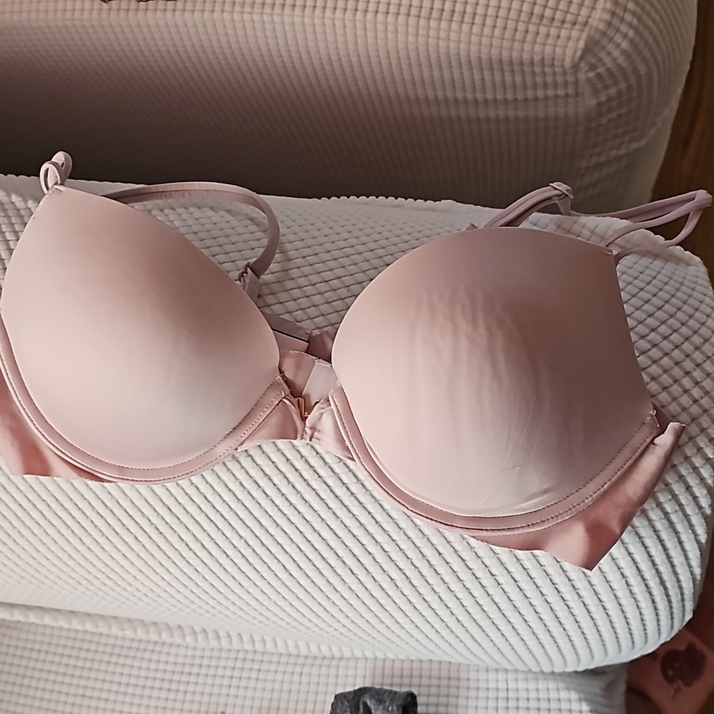 6 Diferent brand bras.Victorias secret. Pink and Adrianne - Picture 3 of 8